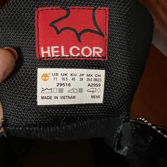 Timberland Helcor Mens Black Waterproof Boots
Excellent Condition… Scuff proof.. - Picture 6 of 6